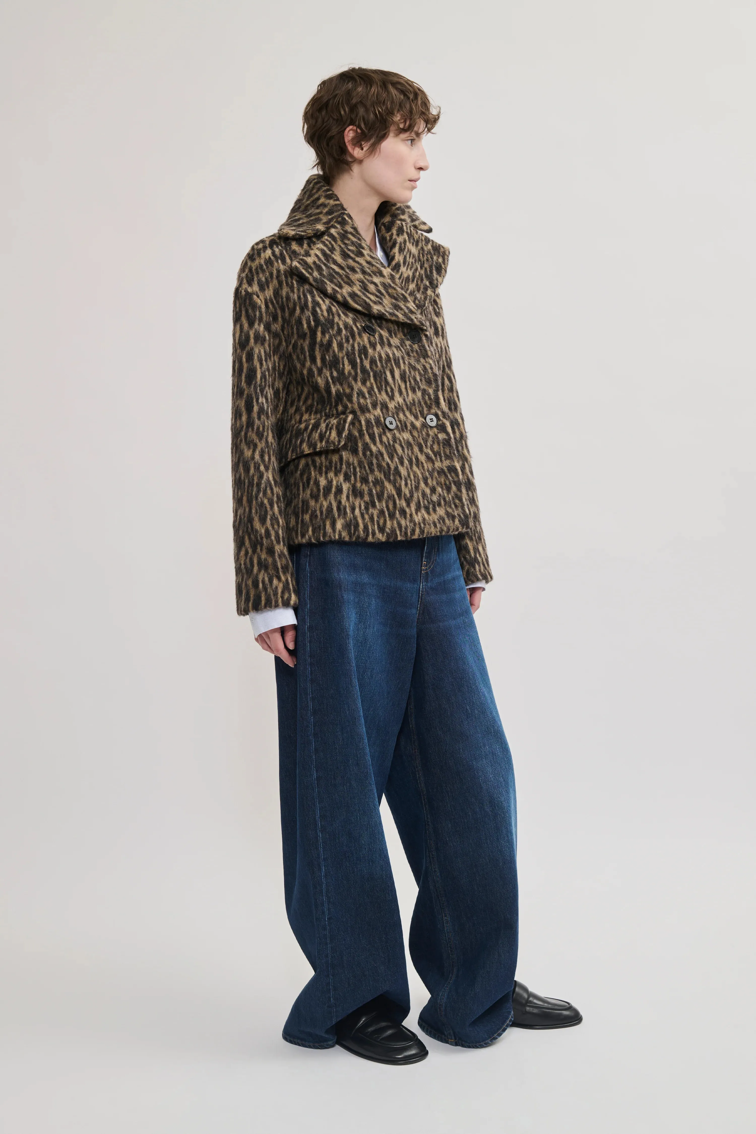 Fitted Leo Peacoat