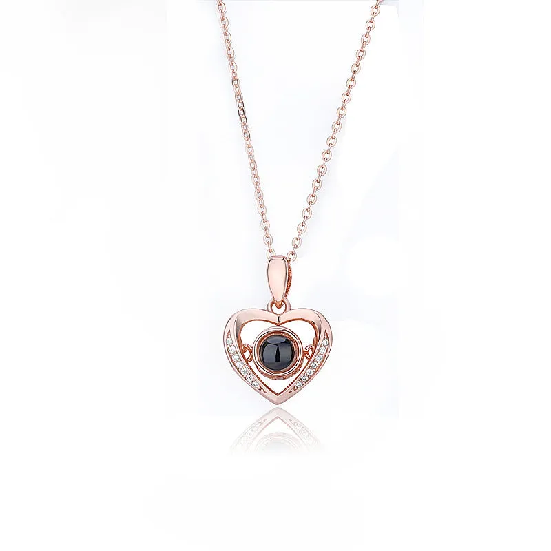 Smart Projection Necklace