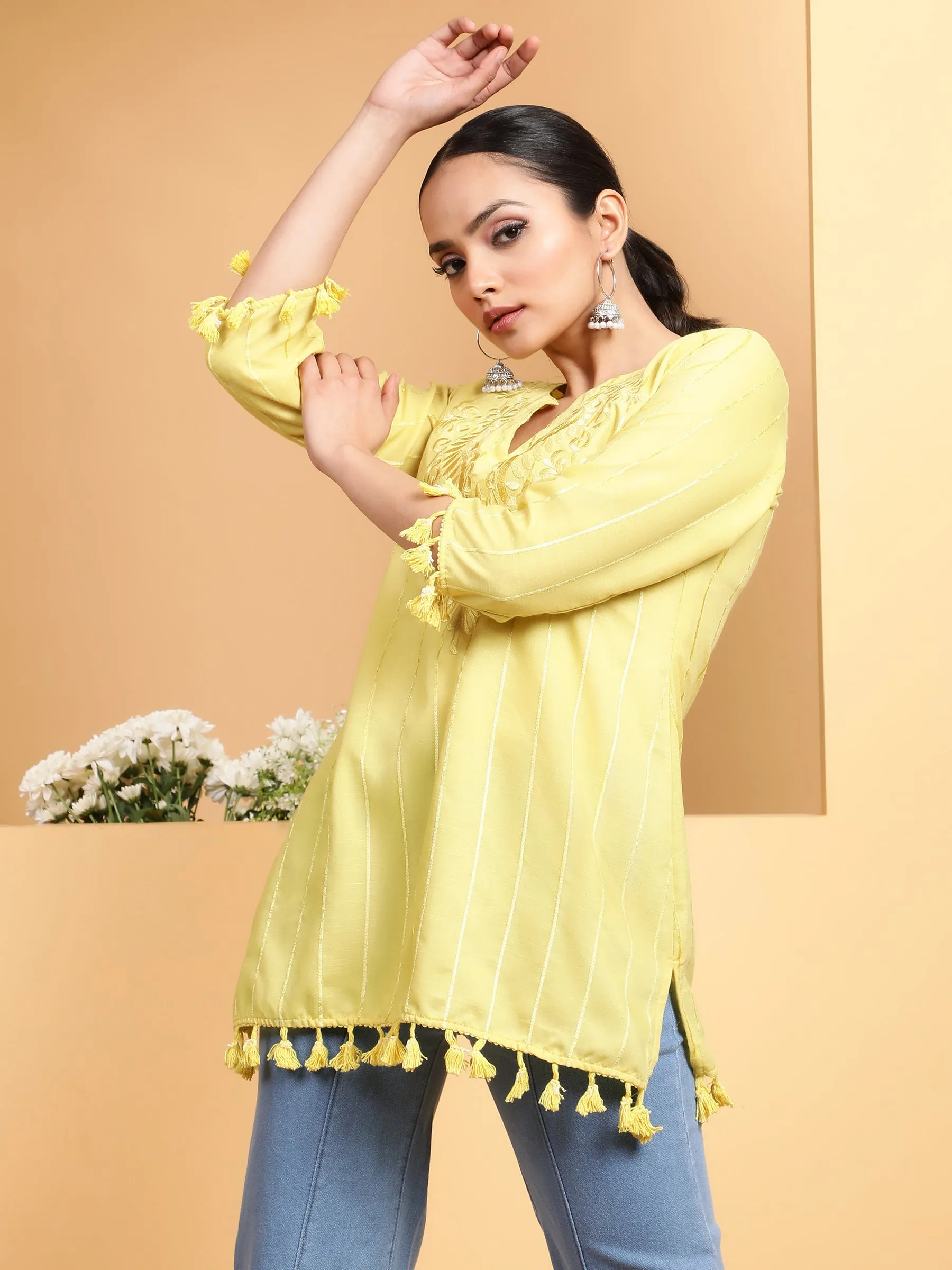 Women Lemon Round Neck Solid Tunic