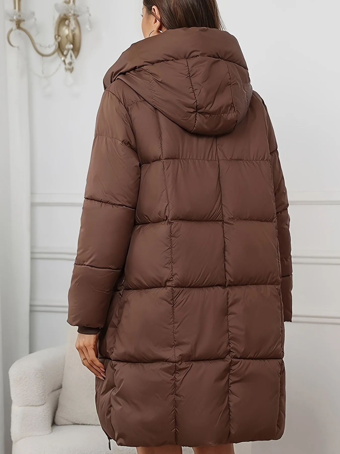 Women's Stylish Warm Puffer Winter Jacket with Hood and Zipper | Ideal for Winter
